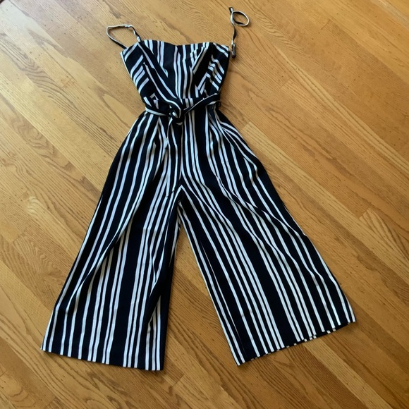 NWT H&M Bandeau Jumpsuit - Picture 8 of 9
